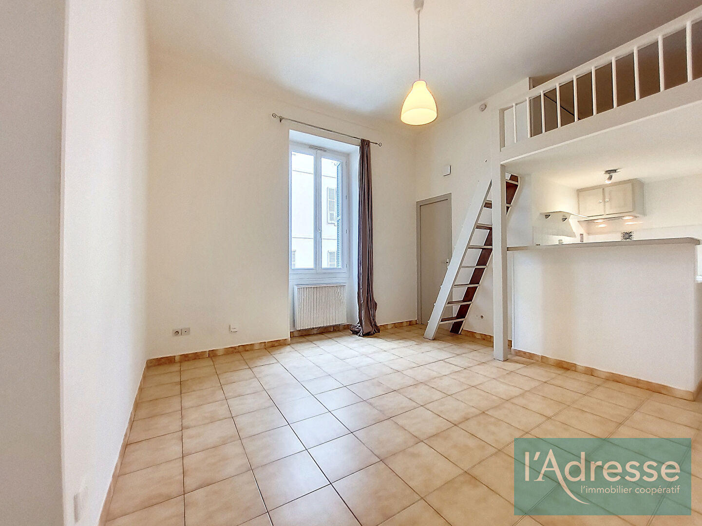 Appartement Ajaccio- 2 pièces - 31 m² -  rue Comte Bacciochi - centre ville