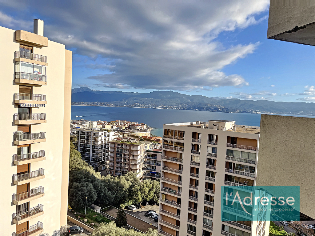 Appartement Ajaccio 1 pièce - 32,17m² - Quartier Ballestrino- Parking