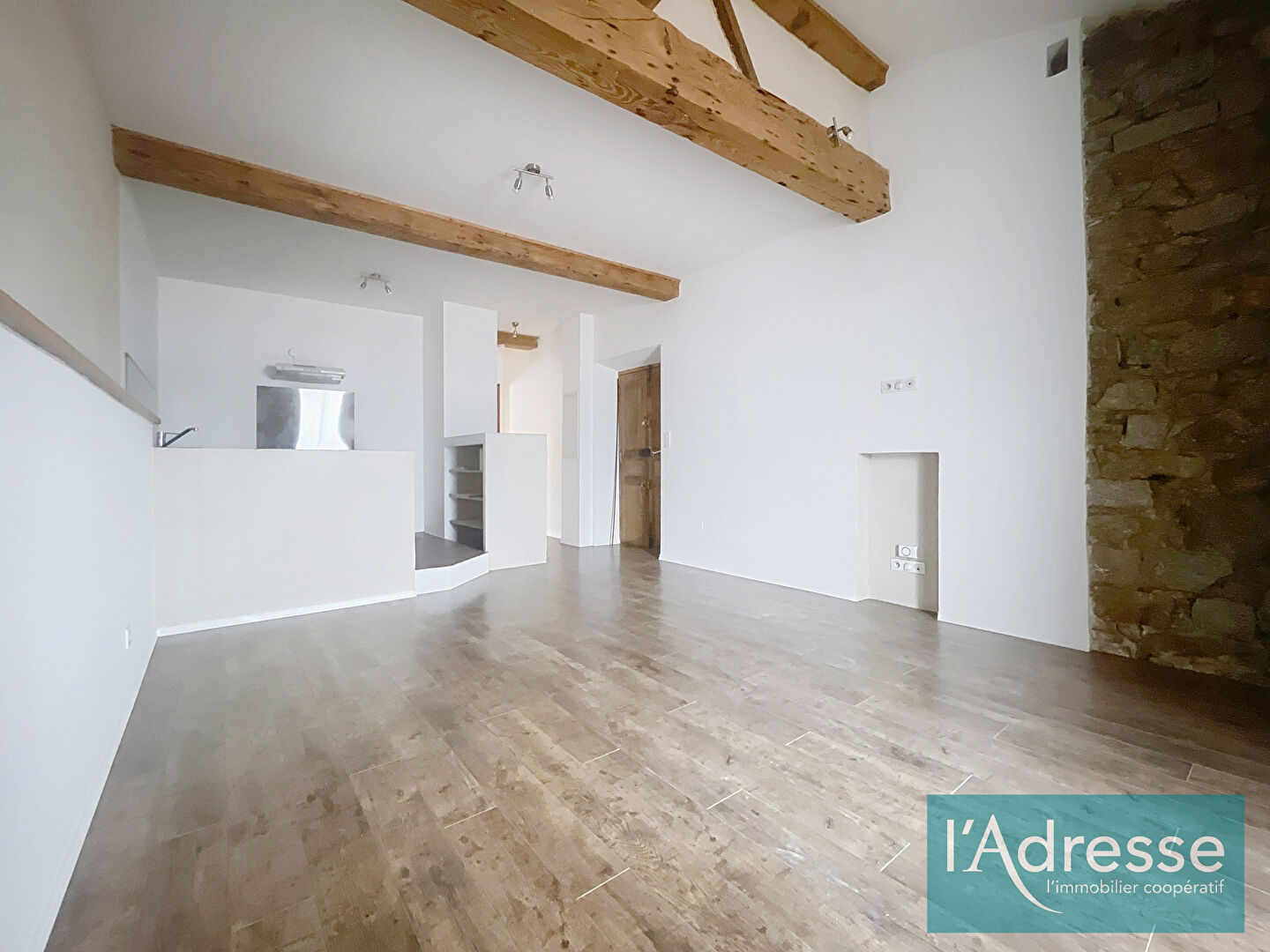 Photo Location Appartement  2 pièces AJACCIO - 50 M² - Centre ville - vue mer- Bon état - image 1/6