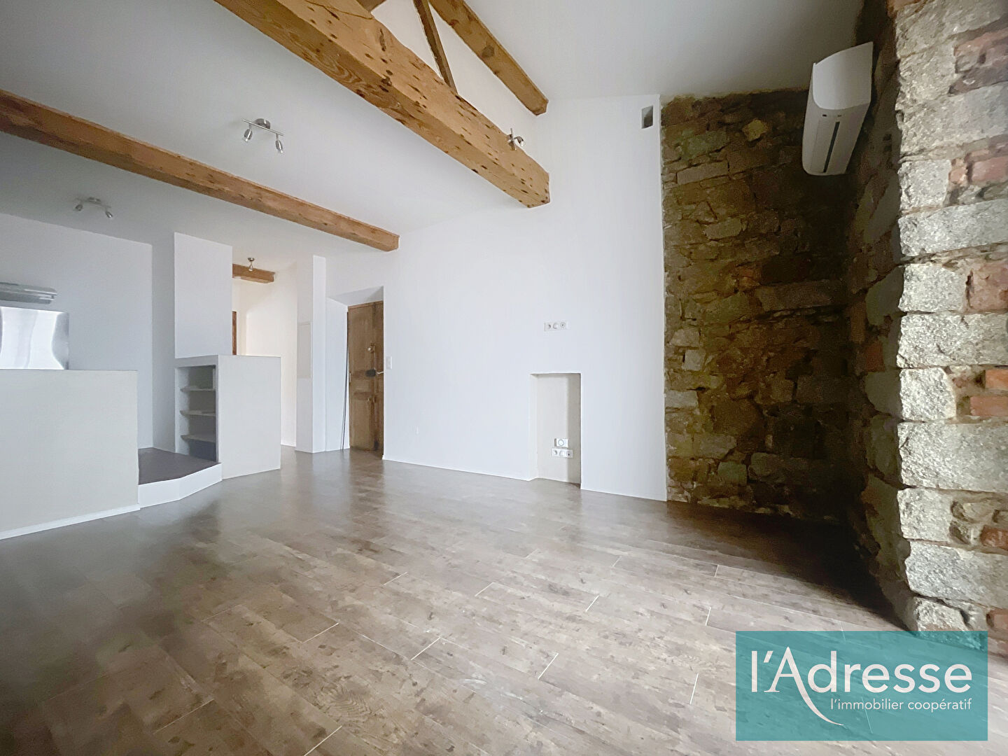 Photo Location Appartement  2 pièces AJACCIO - 50 M² - Centre ville - vue mer- Bon état - image 3/6