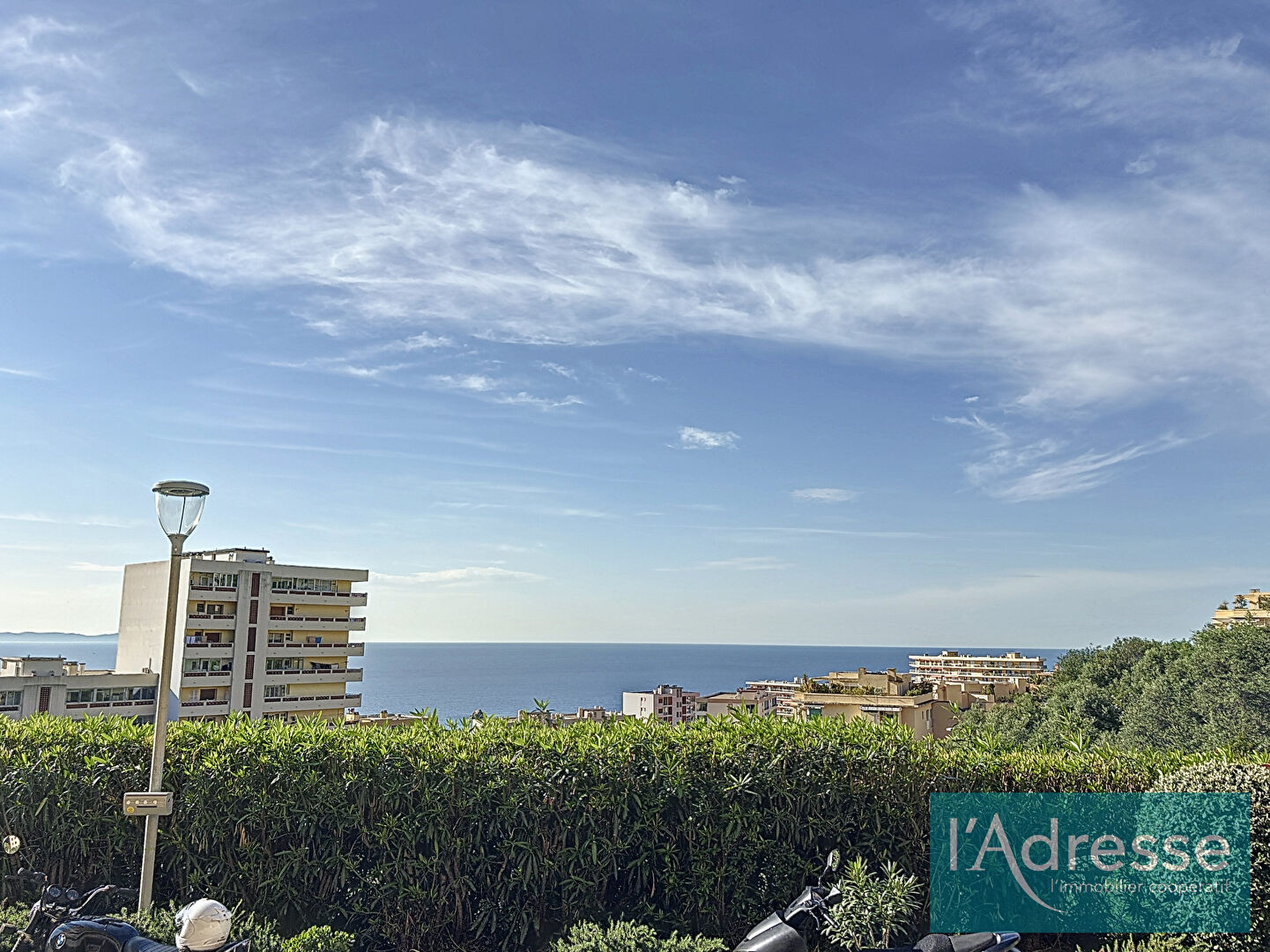 Appartement Ajaccio - Studio -  27.5 m² - Route des Sanguinaires - vue mer