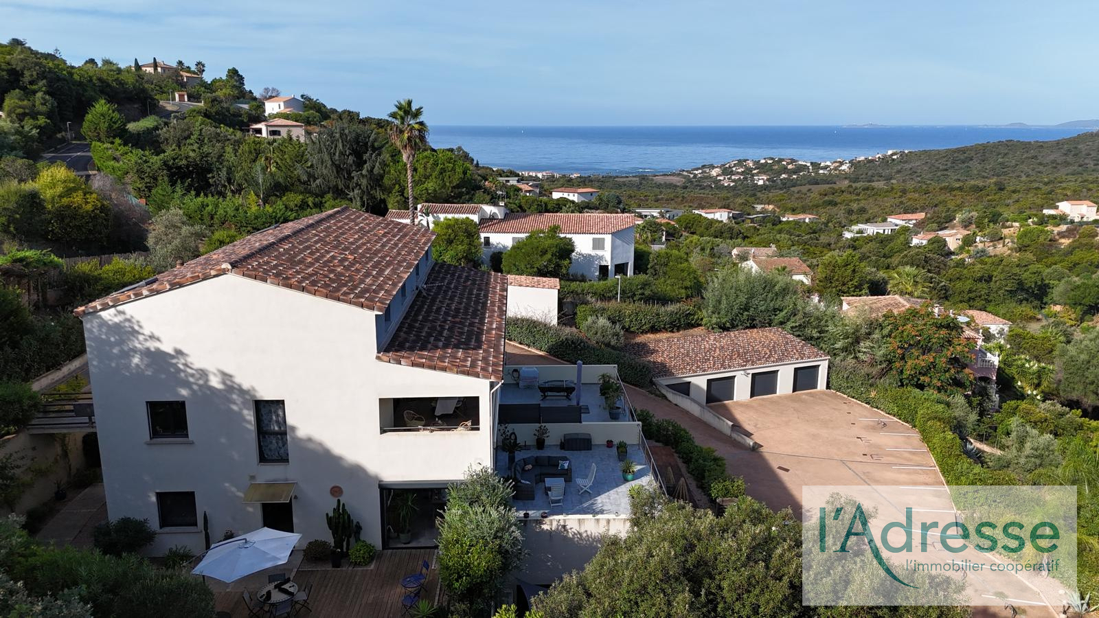 Appartement  3 pièces - 87 m² - Vue mer - Terrasse + Jardin