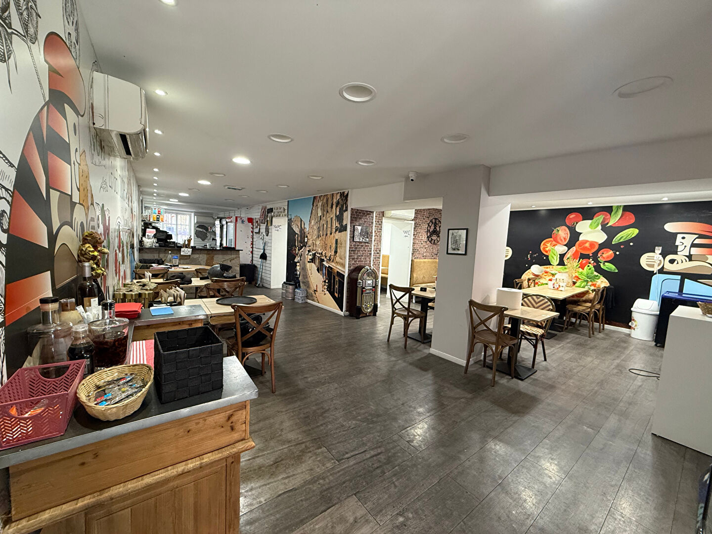 A VENDRE - DROIT AU BAIL - EMPLACEMENT N°1 - RUE  FESCH - AJACCIO