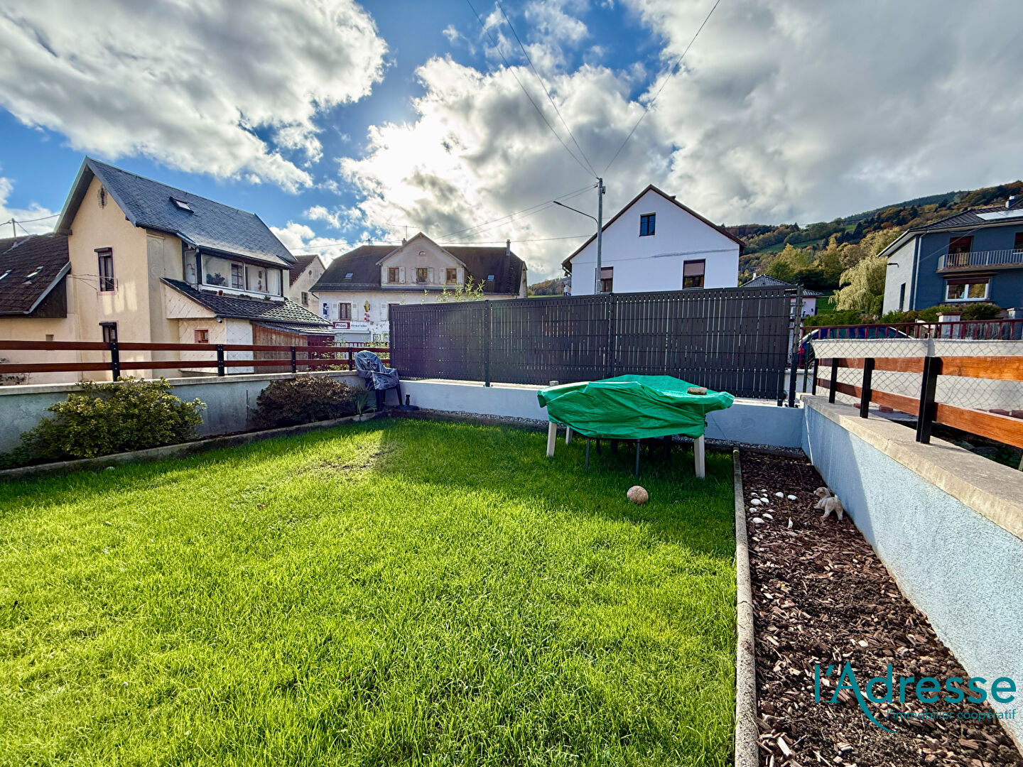 Photo Maison mitoyenne 80 m² avec jardin image 2/6