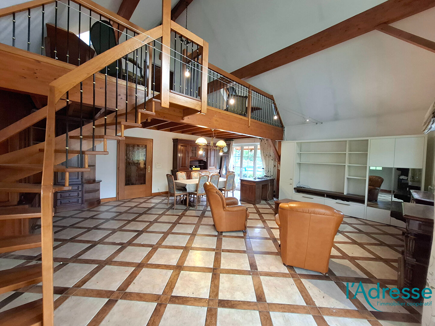 Photo Maison 5 pièces 9.16 ares image 1/6