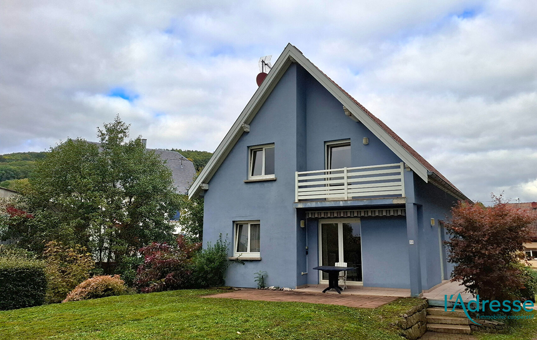 Photo Maison Orbey 4 pièce(s) 104 m2 image 1/6