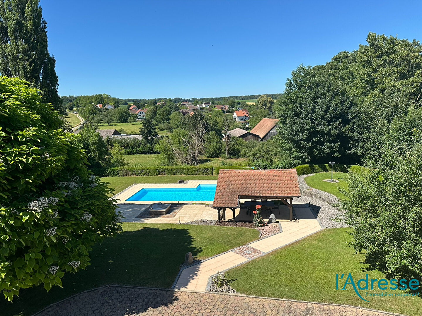 Photo Magnifique propriété  de 138 m² sur 22 ares avec Piscine image 1/6