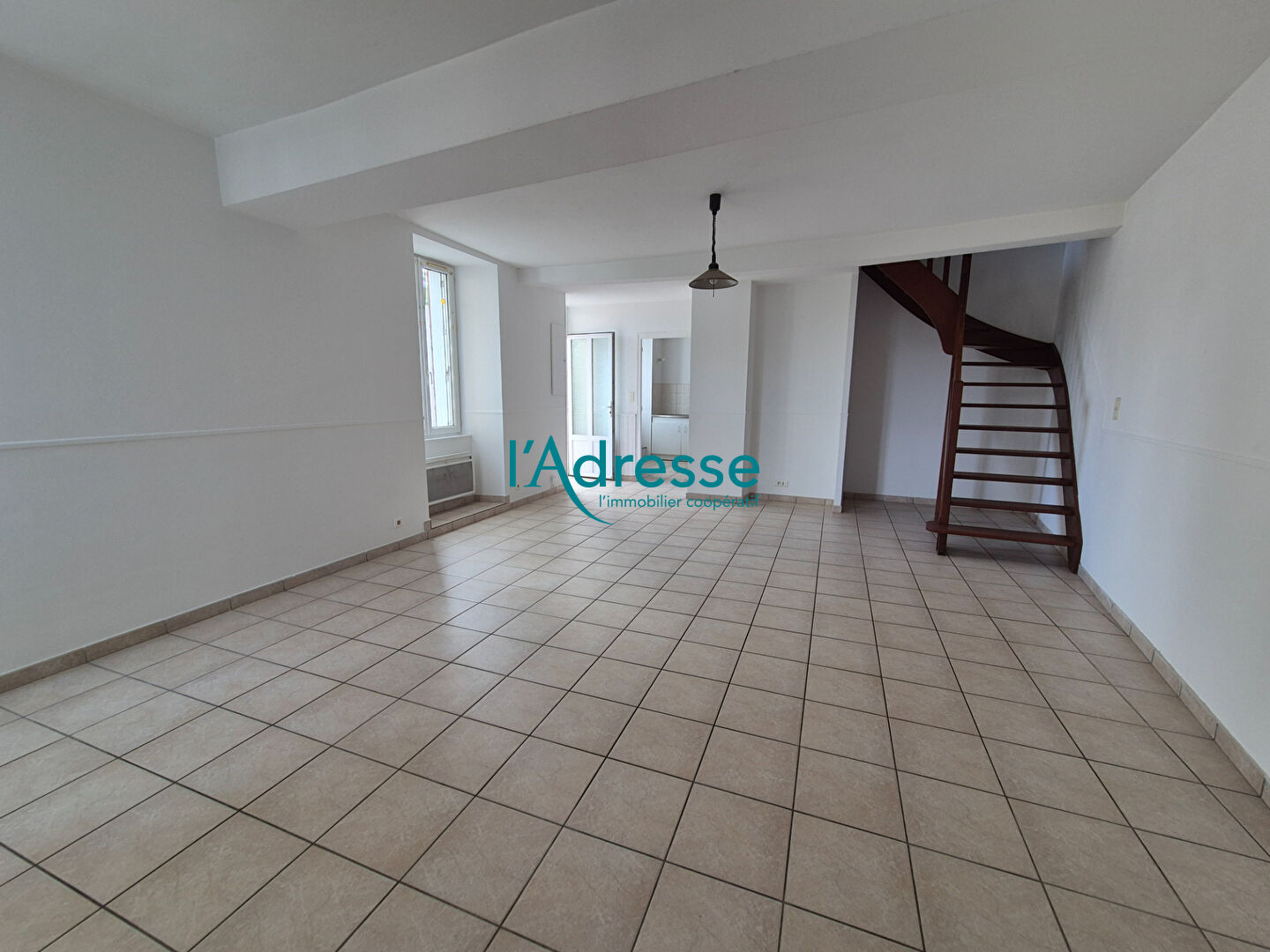 Photo Maison 4 chambres - garage image 2/6