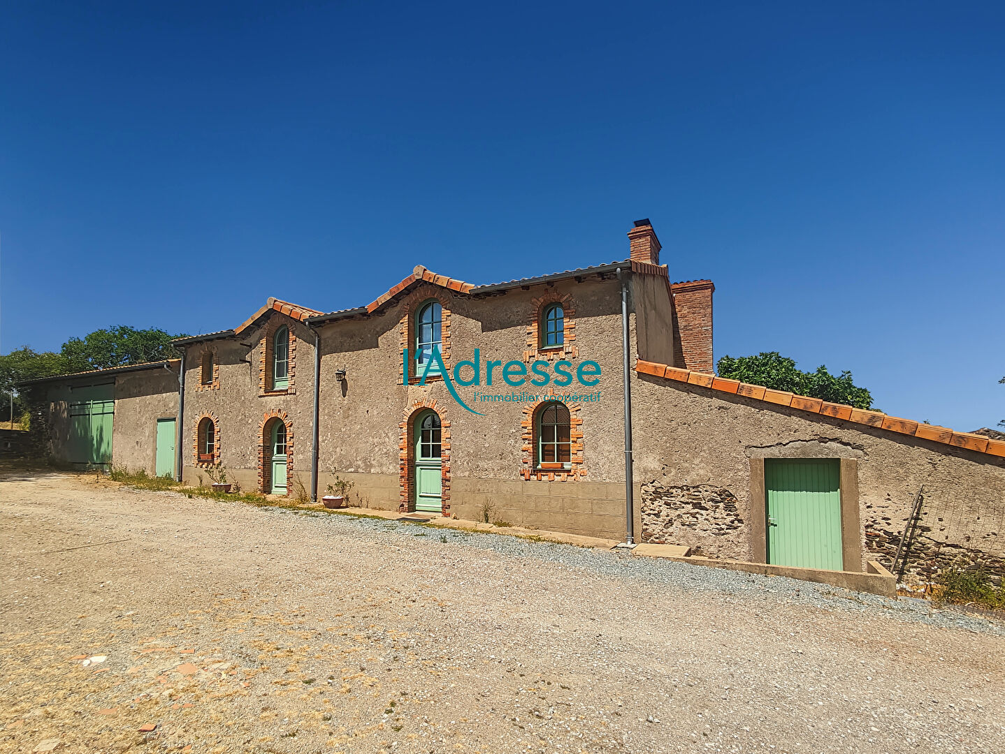 Longère en pierres rénovée : Charme, Authenticité et grands espaces