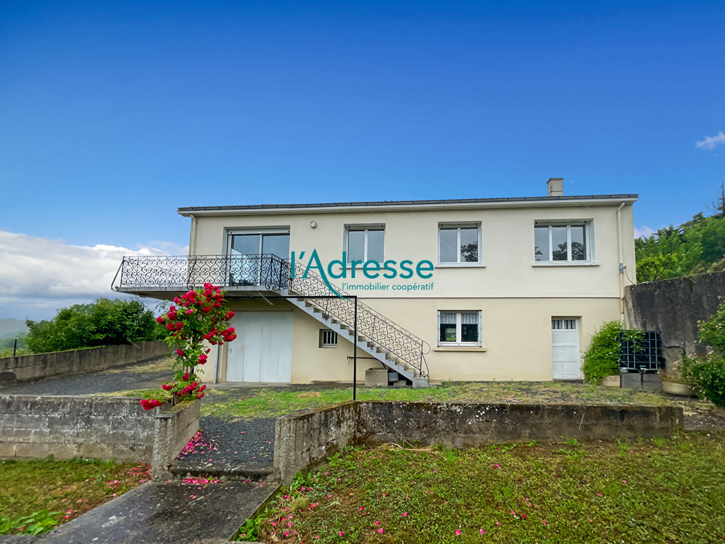 Maison sur sous-sol avec vue sur l'Evre