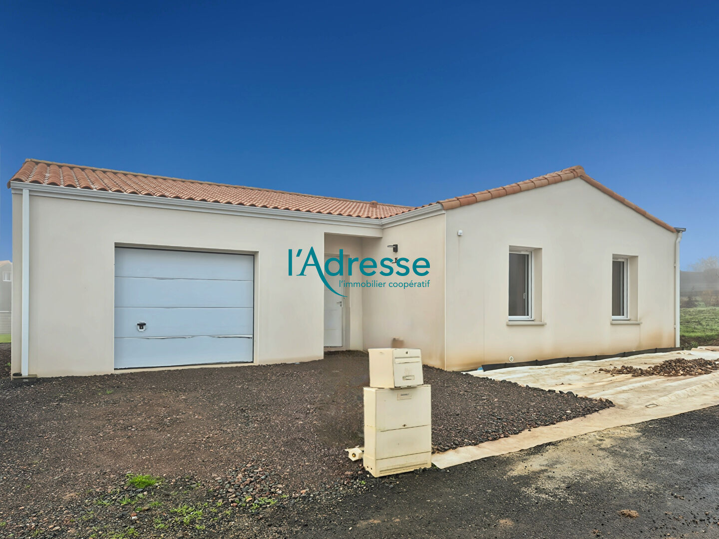 Photo Maison récente de  plain-pied  88 m² habitables + garage image 1/6