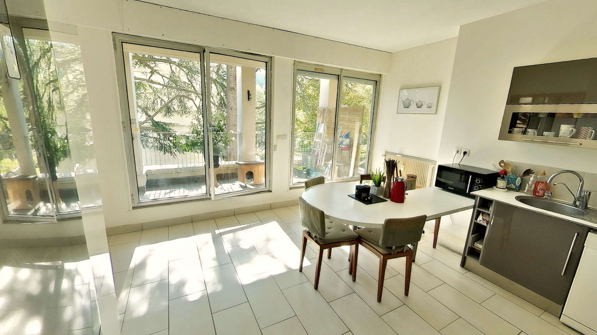 Photo Emplacement idéal pour ce vaste 4 pièces image 3/6