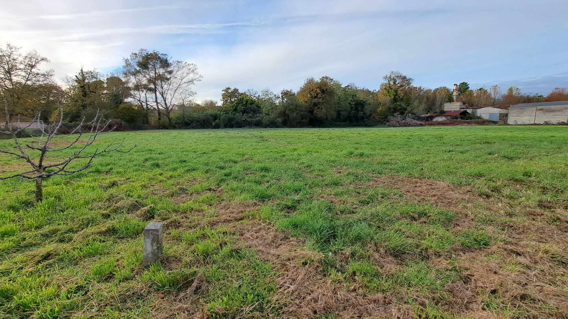 Photo Ancien corps de ferme à proximité de Villeneuve-de-Marsan image 5/5
