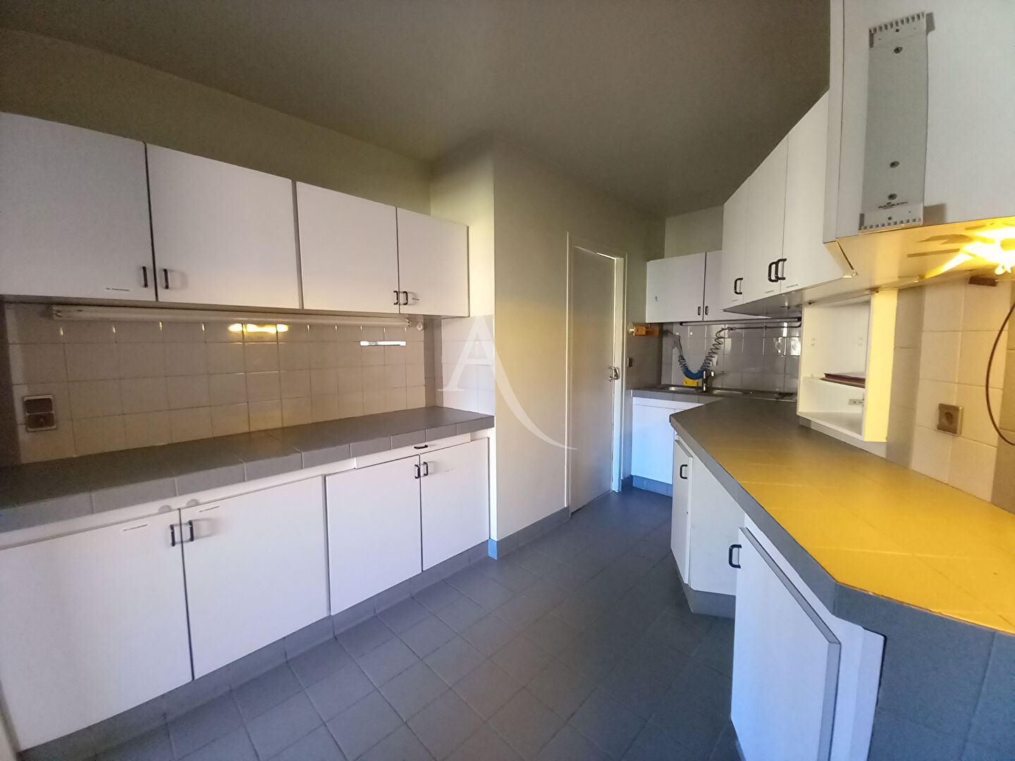 Photo Ancien cabinet dentaire image 4/6