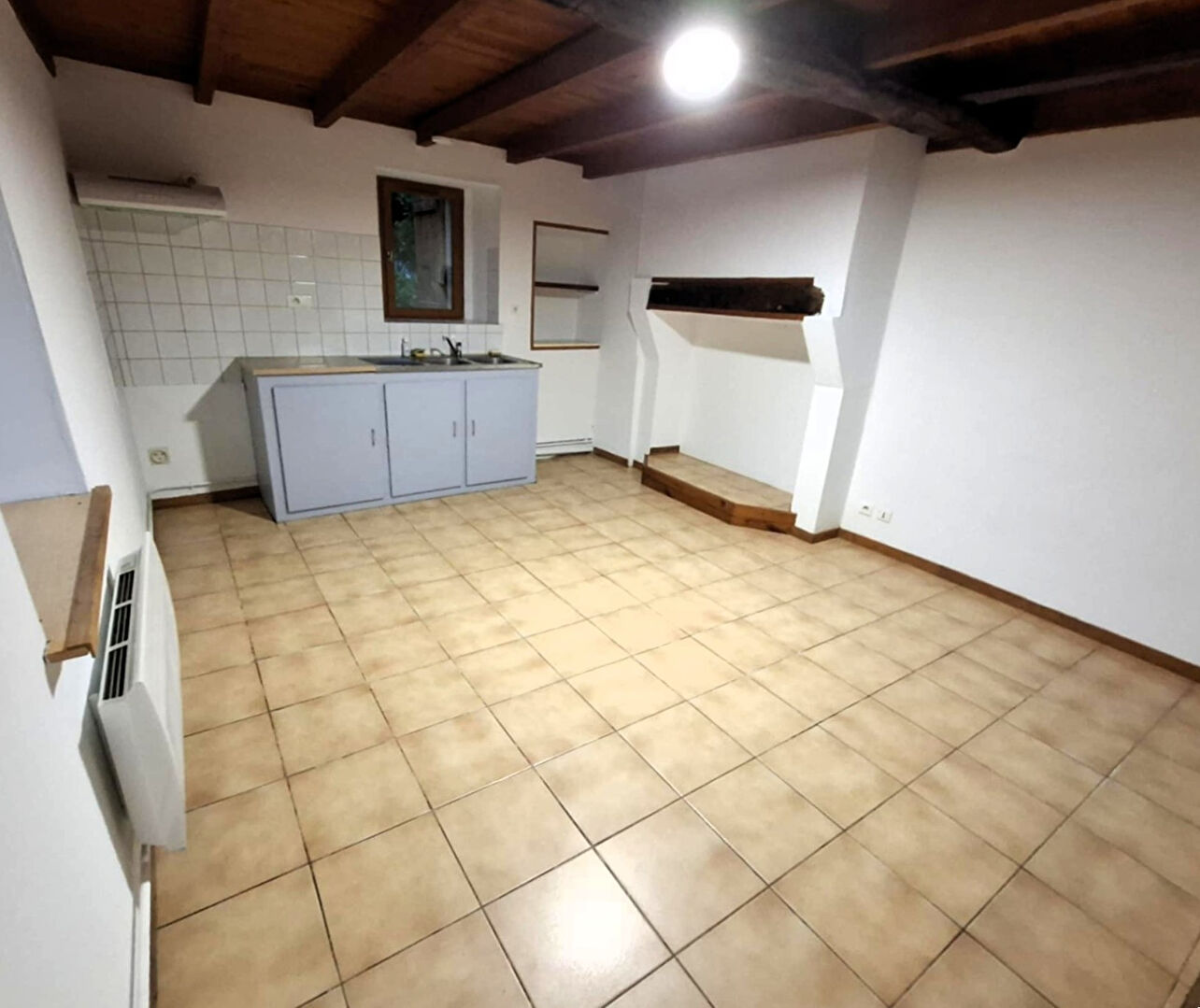 Maison T1 bis au coeur du village historique.