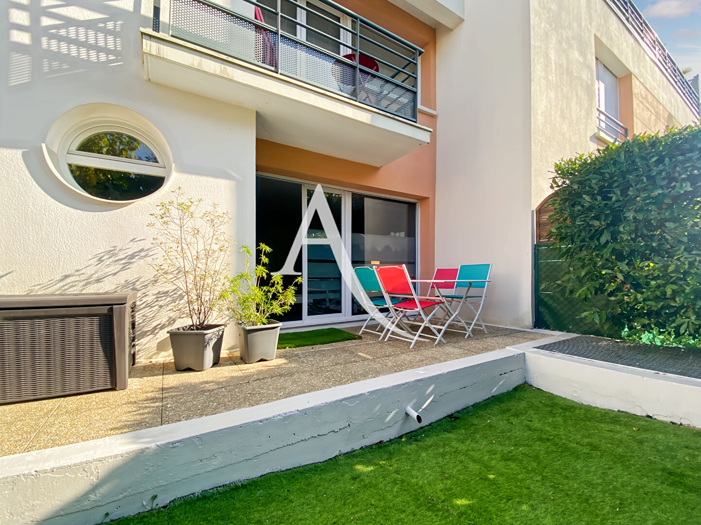 Photo Bois d'Arcy  Studio en rez de jardin image 1/6