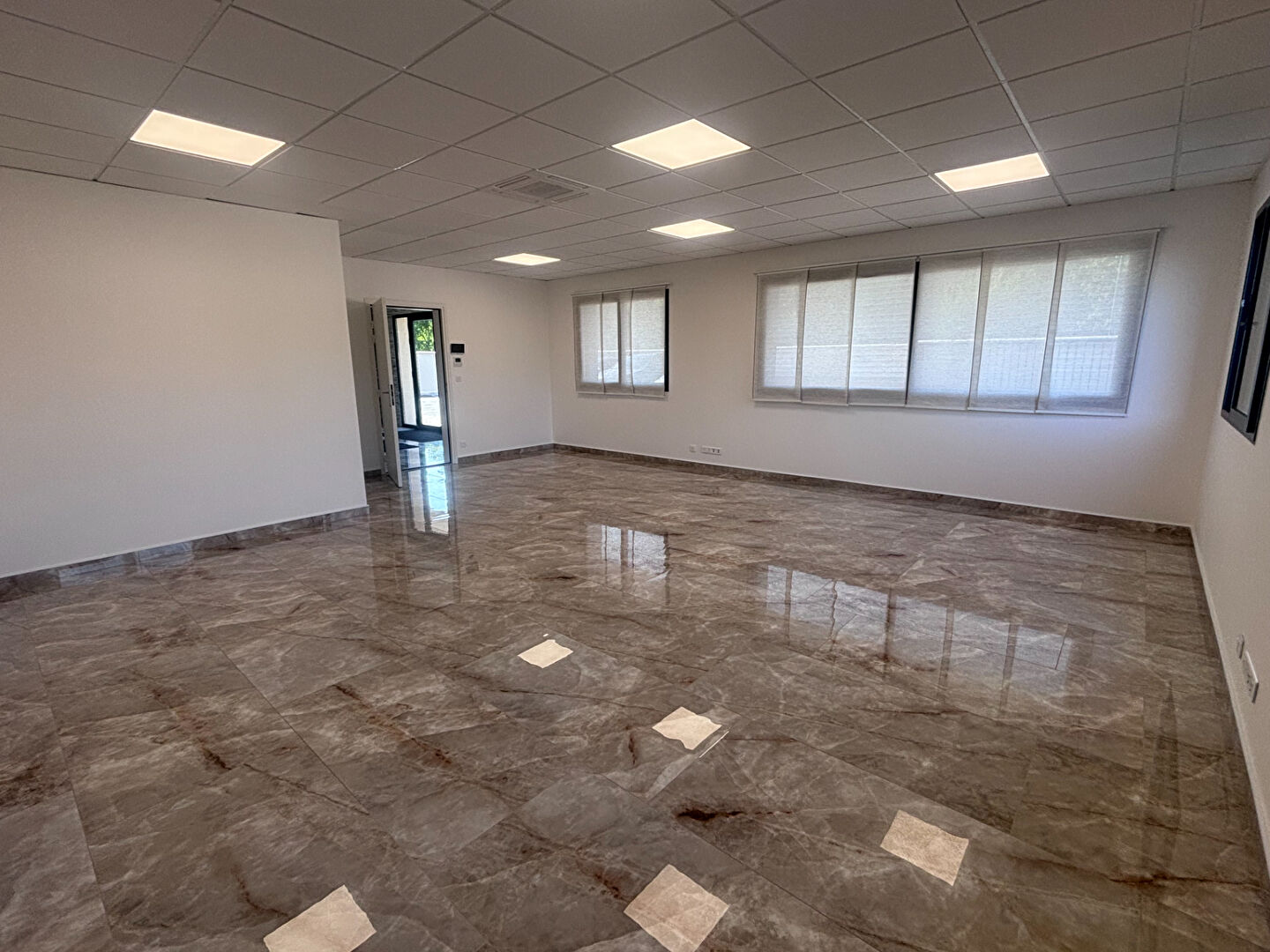 Photo À LOUER - BUREAU - MENNECY image 4/5