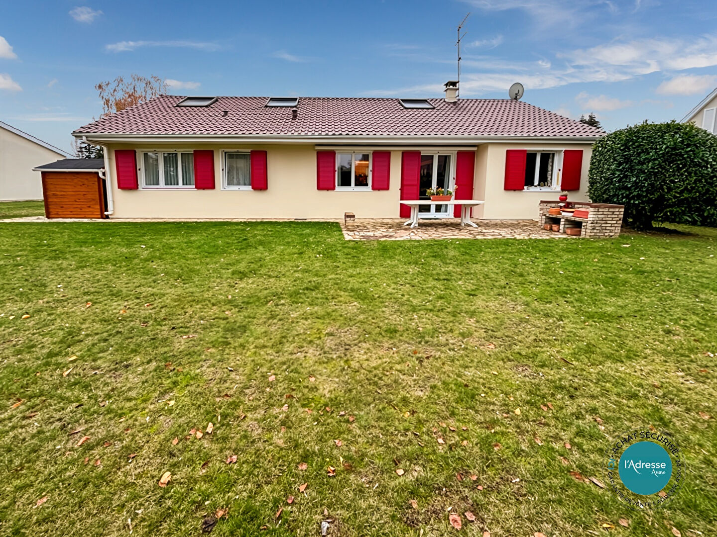 Maison Levitt Gregy au pied du centre commercial de la Verville