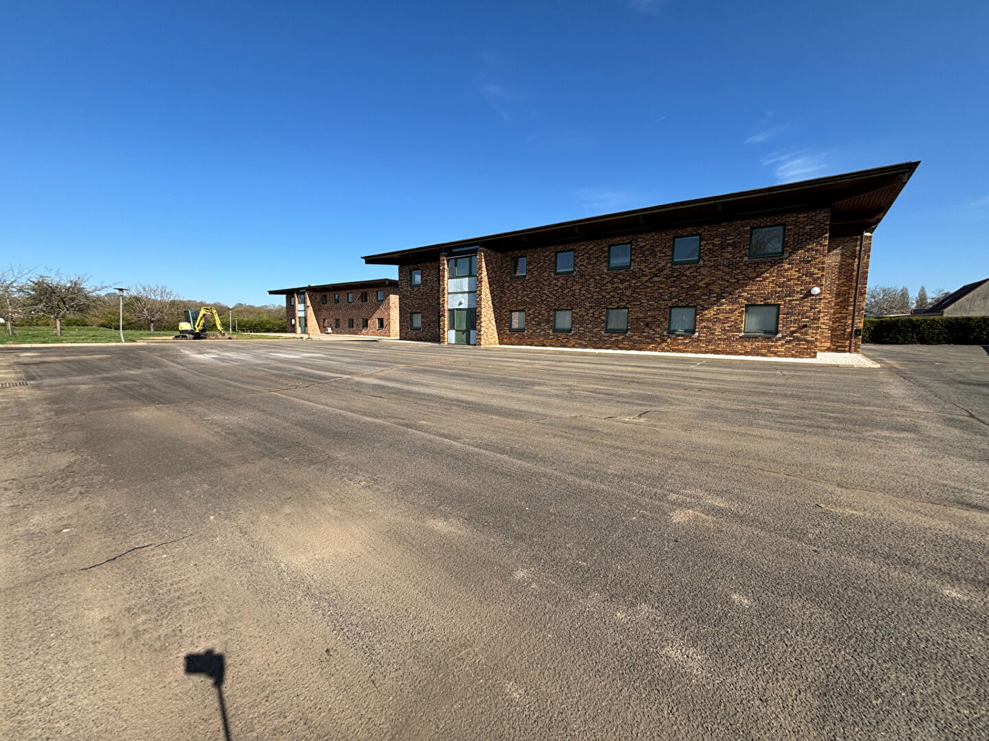 Photo Bureaux Mennecy 2385 m2 image 2/6