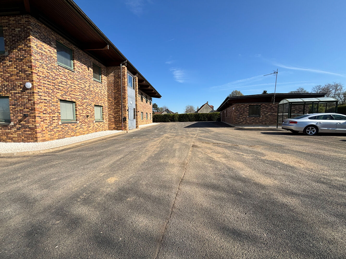 Photo Bureaux Mennecy 2385 m2 image 3/6