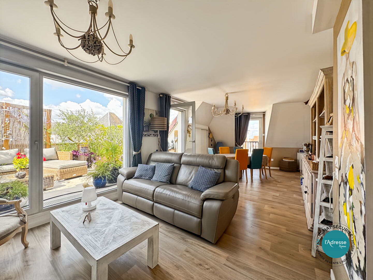 Appartement 5 pièces 96 m² + 20 m² de terrasse + 3 places de stationnement