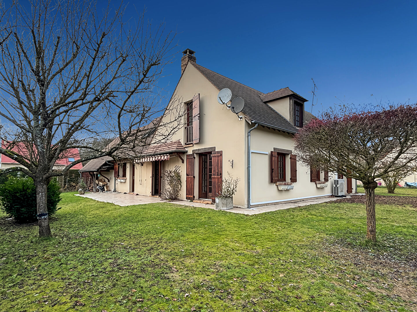 À LOUER - MAISON - MILLY LA FORÊT