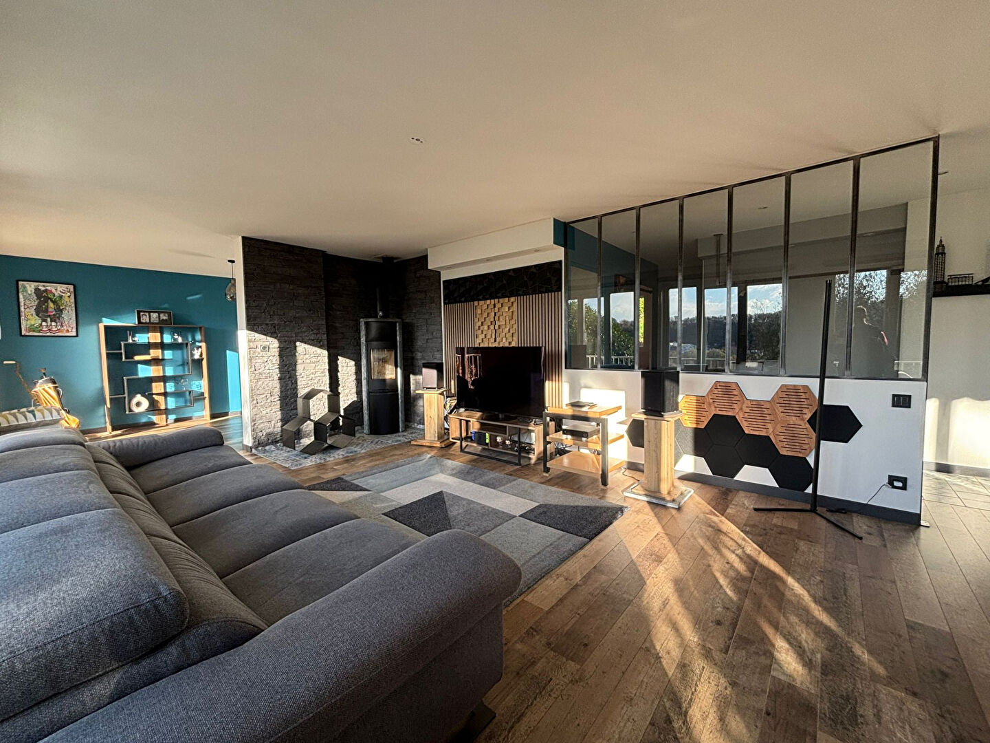 Photo MONTIVILLIERS  - Maison de Type 6 image 5/6