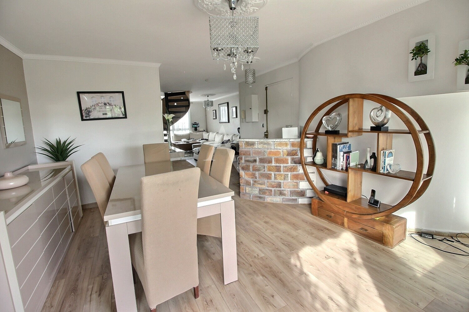 Photo Appartement duplex 6 pièces 102.85 m2 ORLY image 2/6