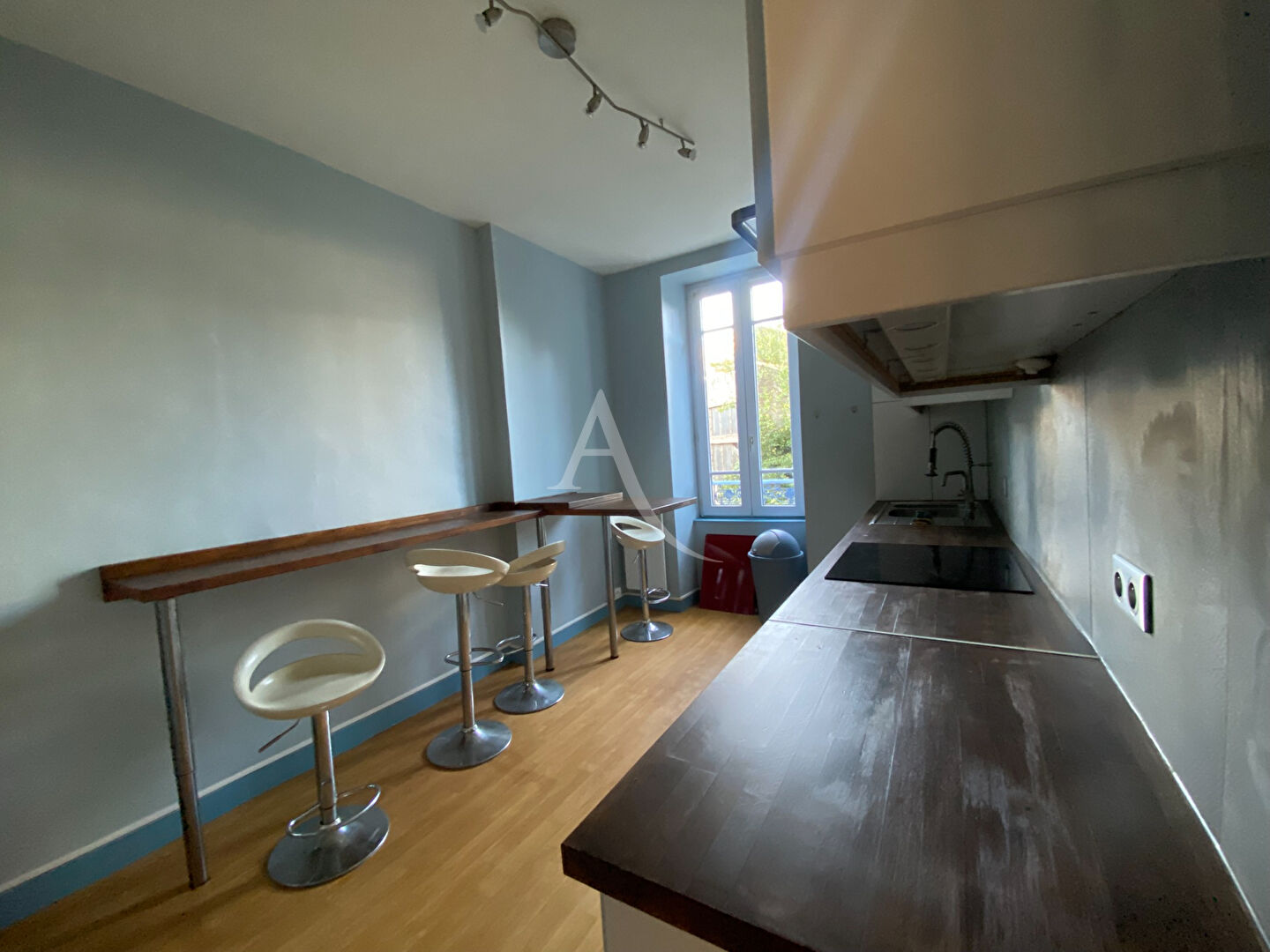 Photo St Michel . 1 Chambre. Meublé. Calme image 4/6