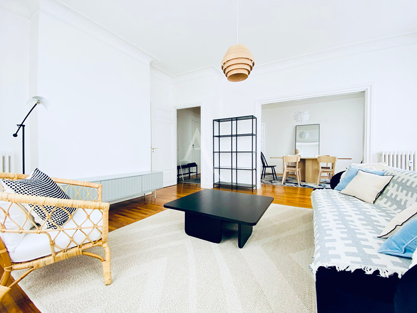 Bel Appartement SIAM meublé T4. Ascenseur.