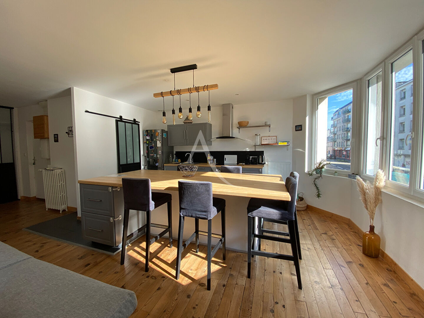 Appartement  4 pièce(s) 95 m2.  30 Rue de Glasgow