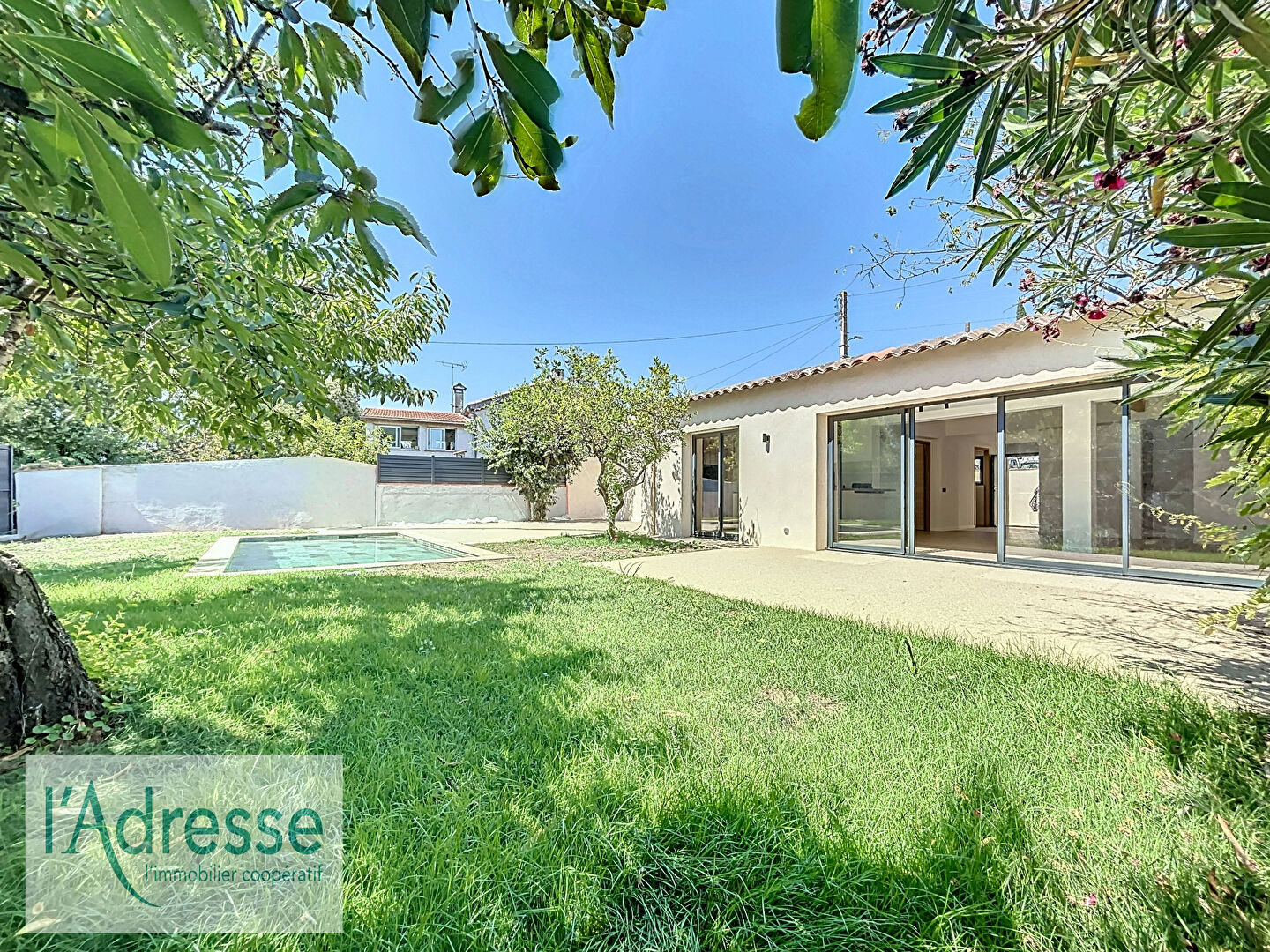 ANTIBES  - Maison de plain-pied