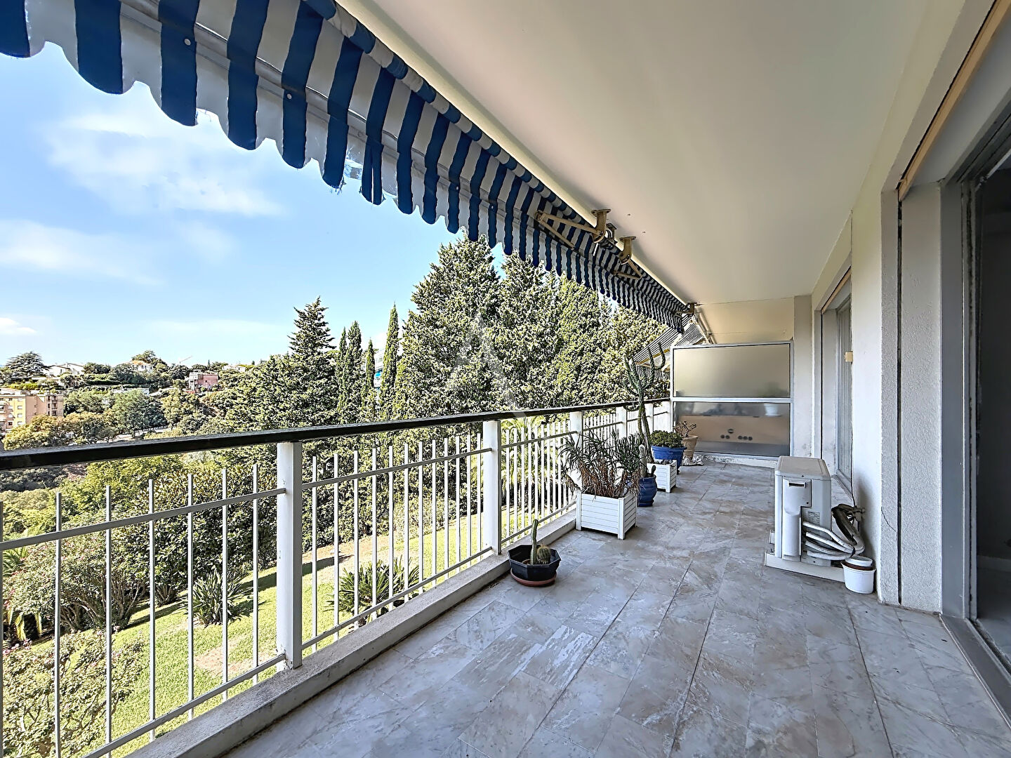 CANNES HAUT STANISLAS | 3 PIÈCES 80 M² ? TERRASSE 17M2 SUD OUEST ? VUE MER