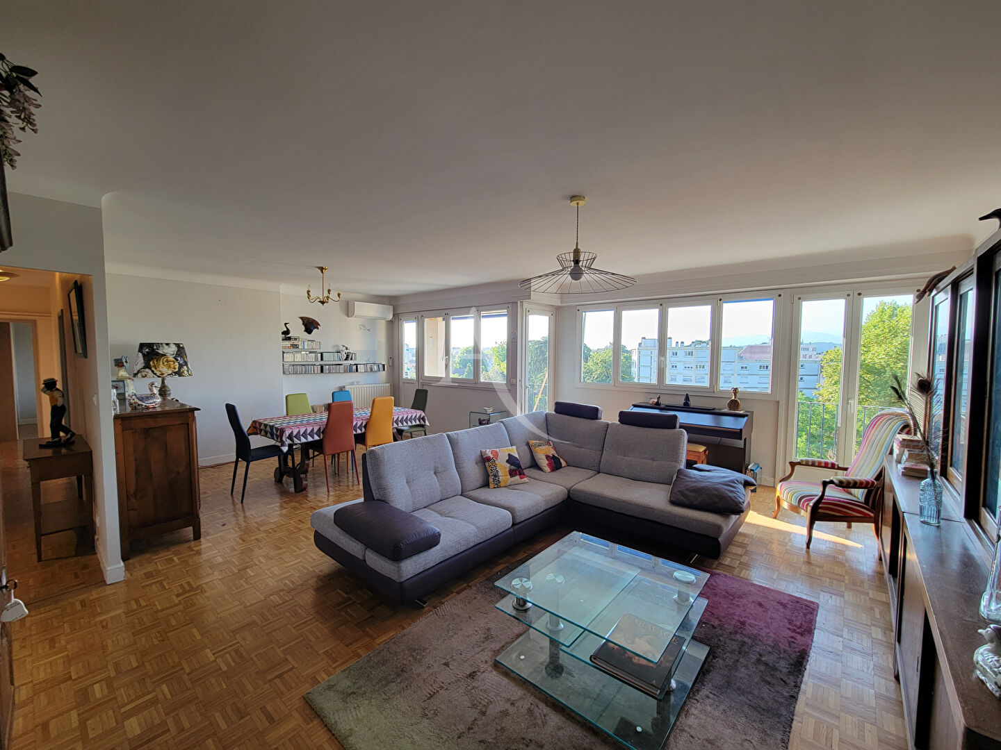 Appartement Pau 4 pièce(s) 115.17 m2 avec balcon cave - Vue Pyrénées