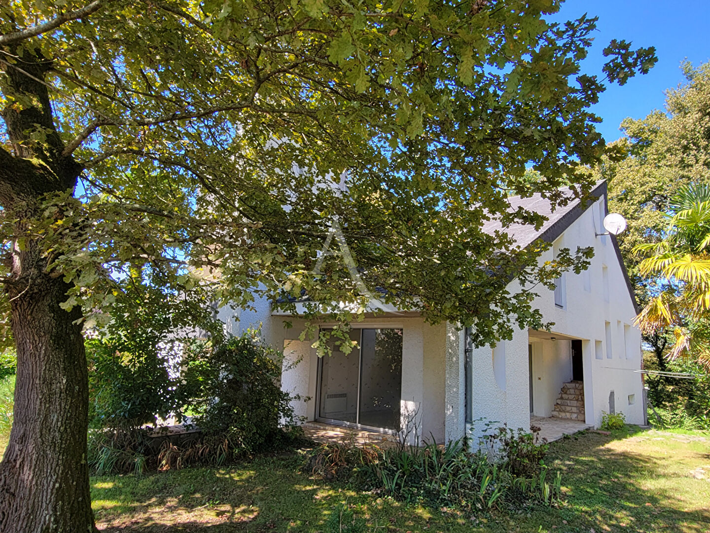 Photo Maison Lescar 7 pièce(s) 170 m2 image 1/6