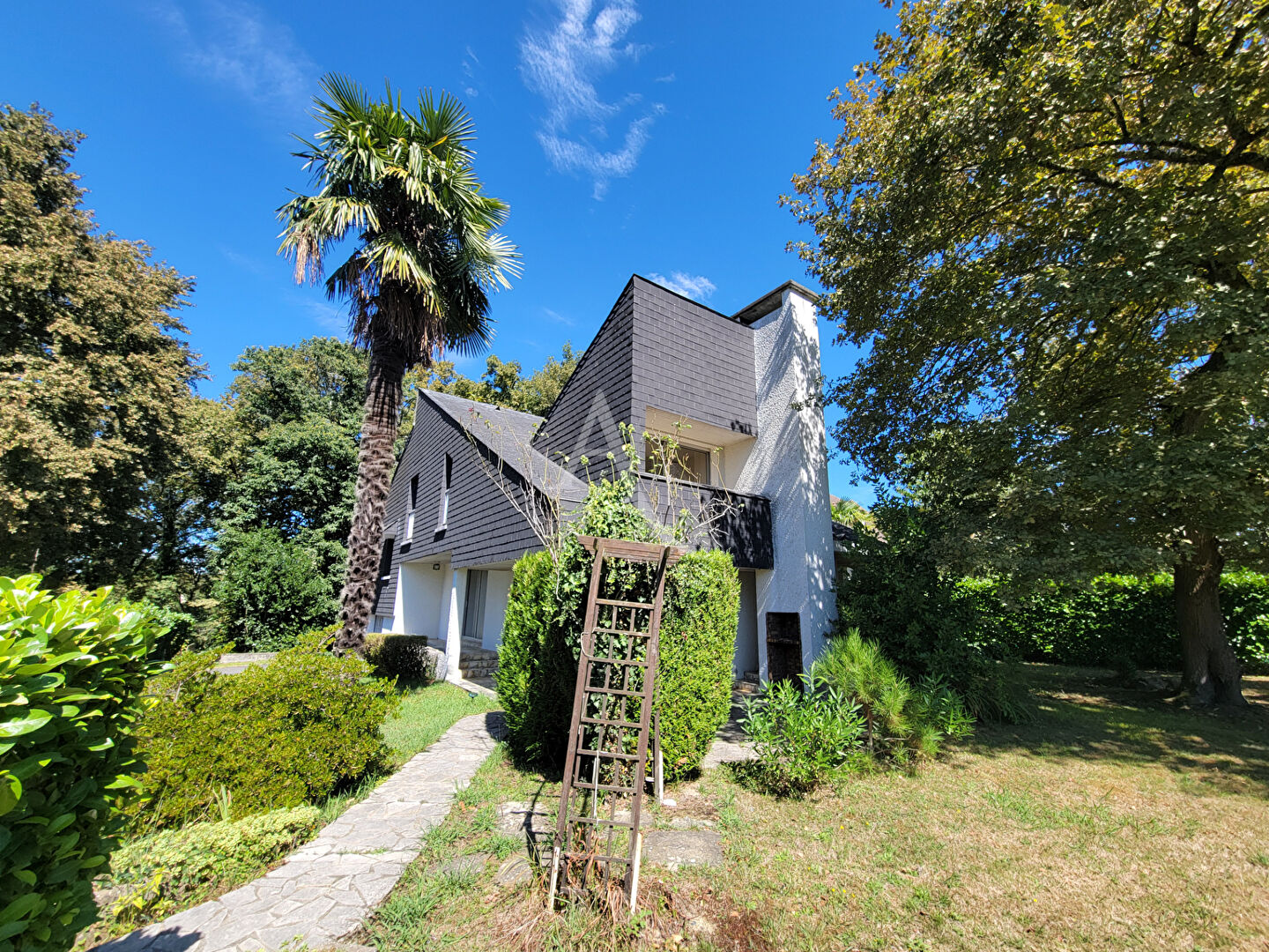 Photo Maison Lescar 7 pièce(s) 170 m2 image 2/6