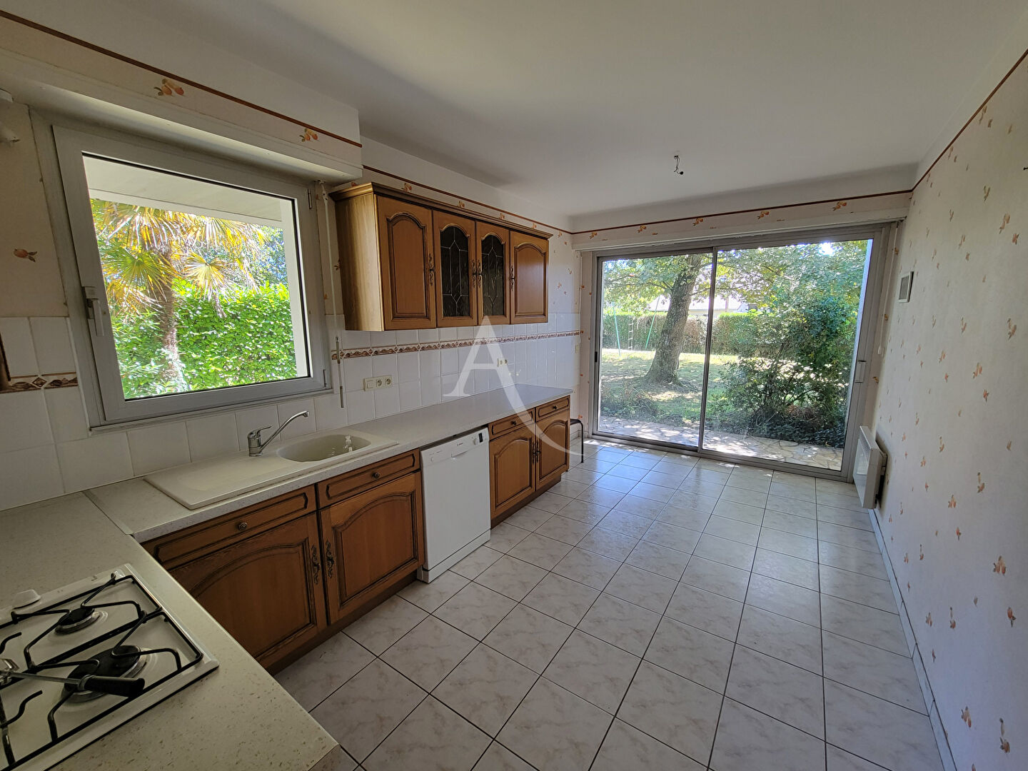 Photo Maison Lescar 7 pièce(s) 170 m2 image 4/6