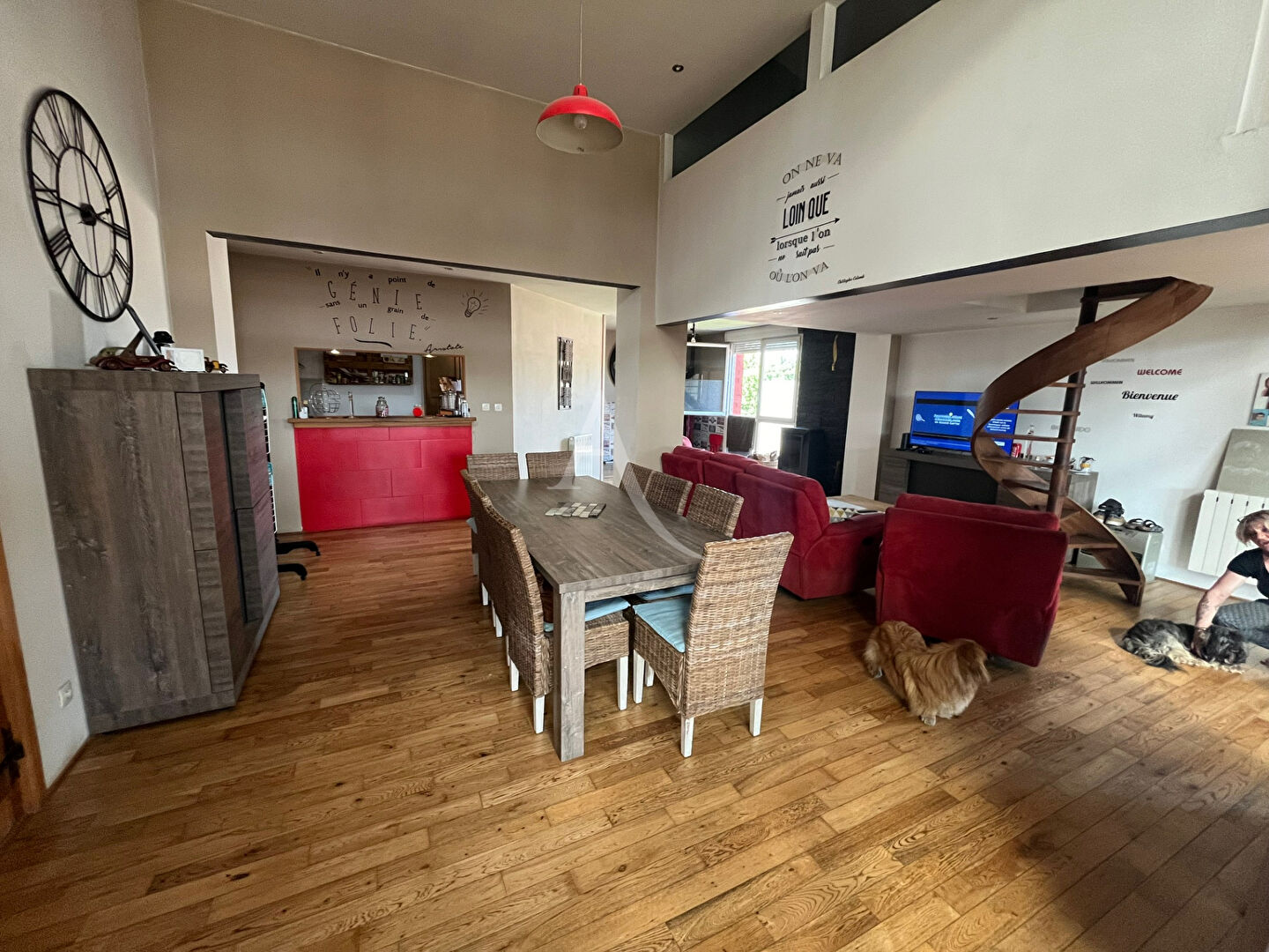 Photo Loft - 5 pièce(s) - 4 chambres - 174 m2 - BLENDECQUES image 3/6