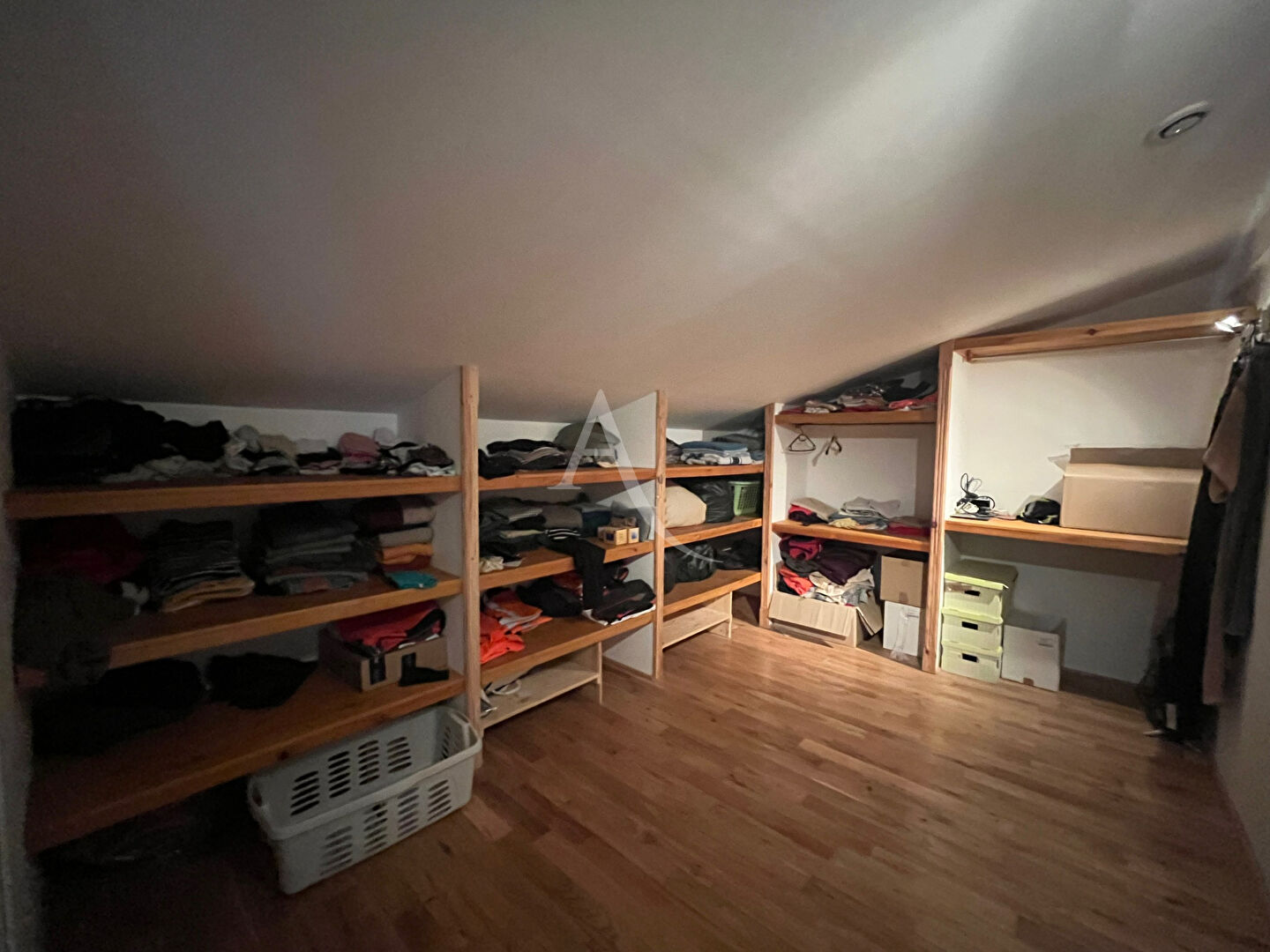 Photo Loft - 5 pièce(s) - 4 chambres - 174 m2 - BLENDECQUES image 5/6