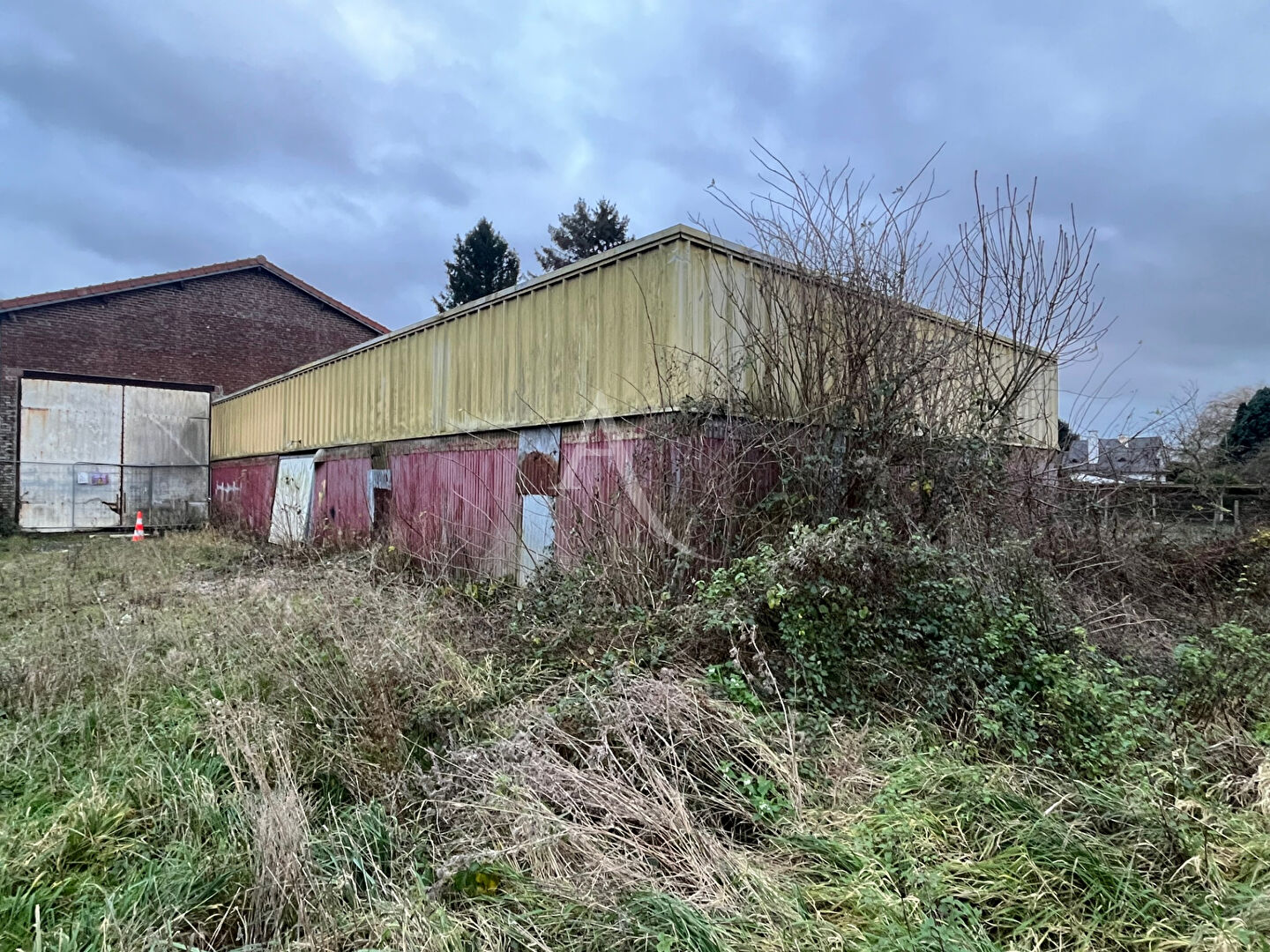 ENTREPOT - 527m² - ARQUES