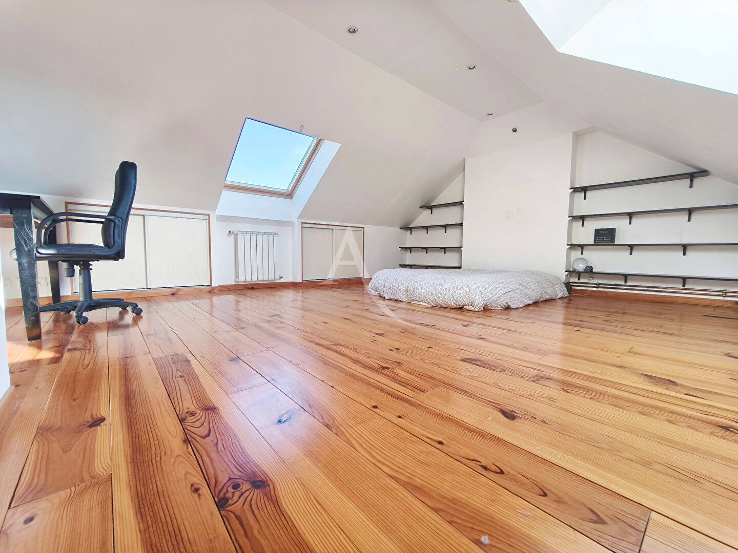 Photo Maison mitoyenne - 3 pièce(s) - 00 m² - PROVIN image 4/6