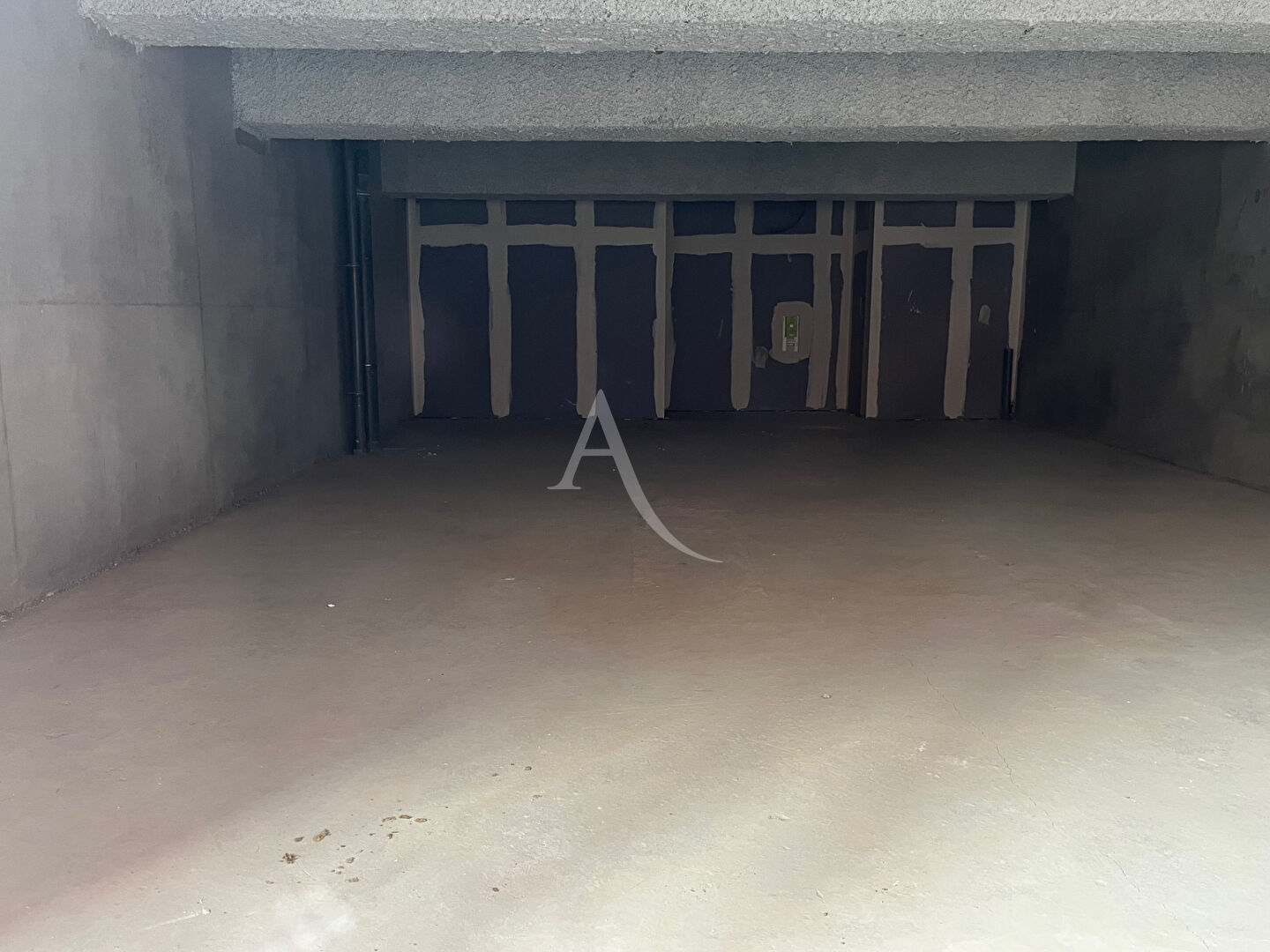 Photo À VENDRE - LOCAUX COMMERCIAUX - 125 M2 - LILLE image 2/4