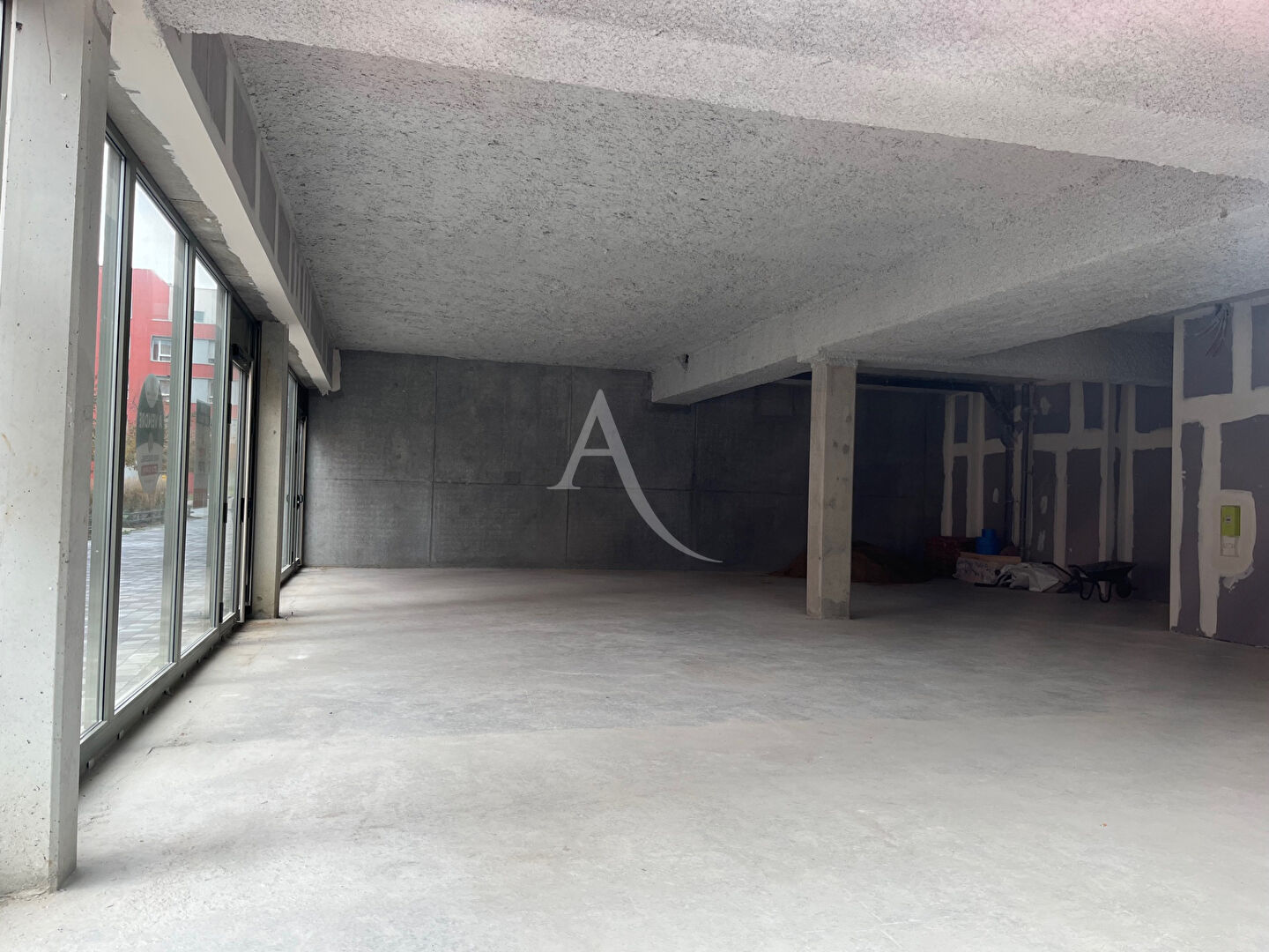 Photo À VENDRE - LOCAUX COMMERCIAUX - 175 M2 - LILLE image 2/4
