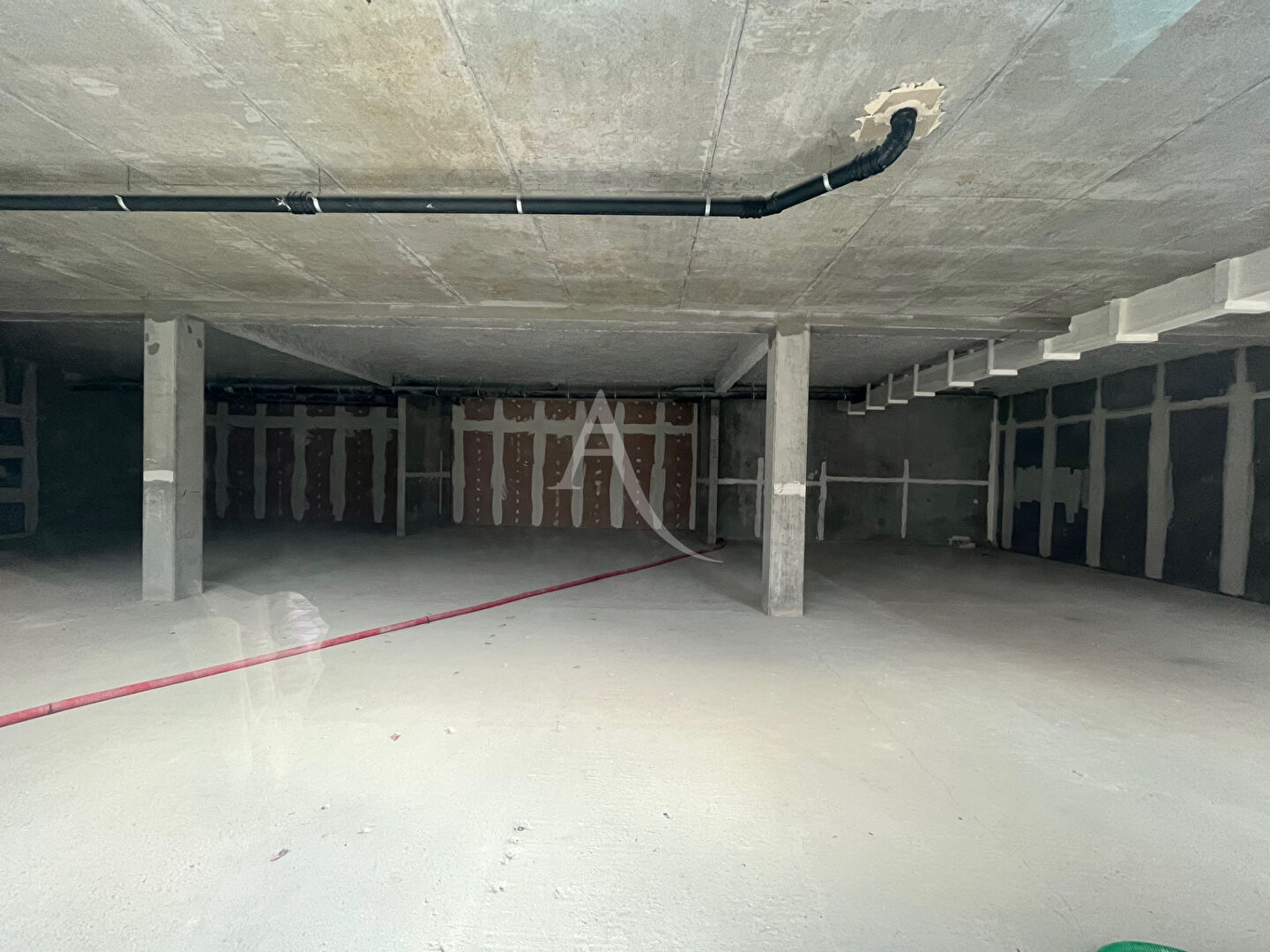 Photo À VENDRE - LOCAUX COMMERCIAUX - 298 M2 - LILLE image 2/4