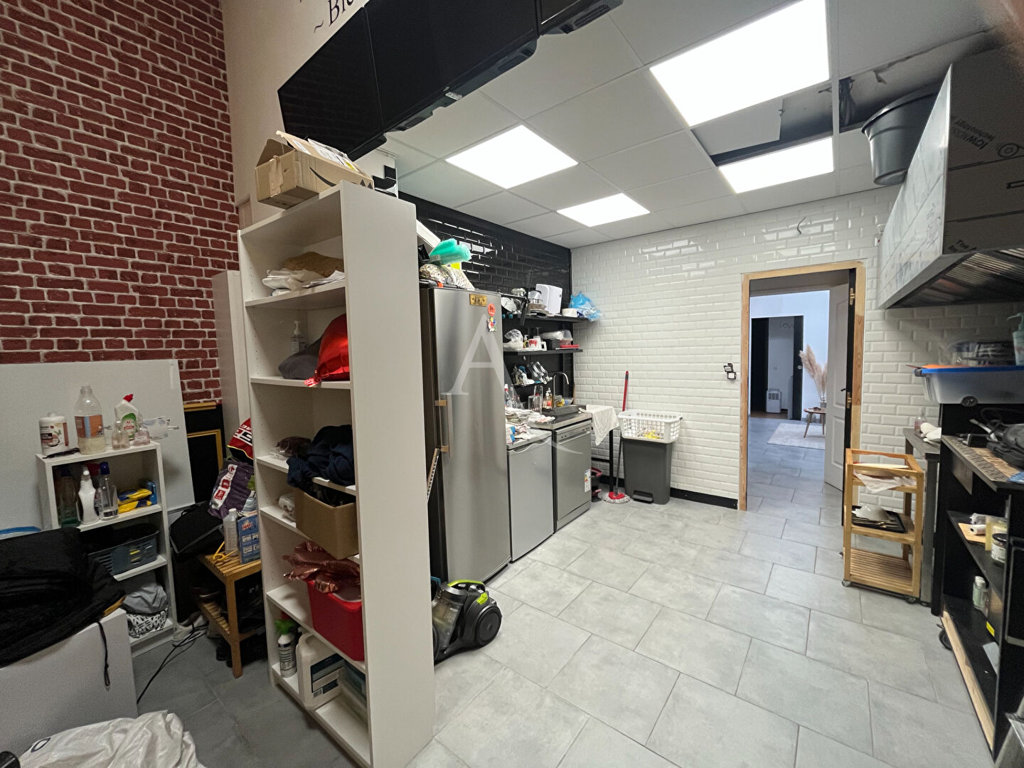 Photo À LOUER  LOCAL COMMERCIAL 62.60 m² LAMBERSART image 2/4