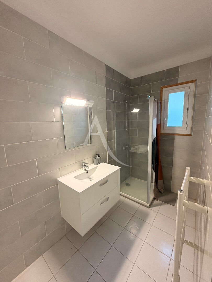 Photo Appartement  2 pièce(s) 35 m2 loué meublé! disponible de suite! image 5/6