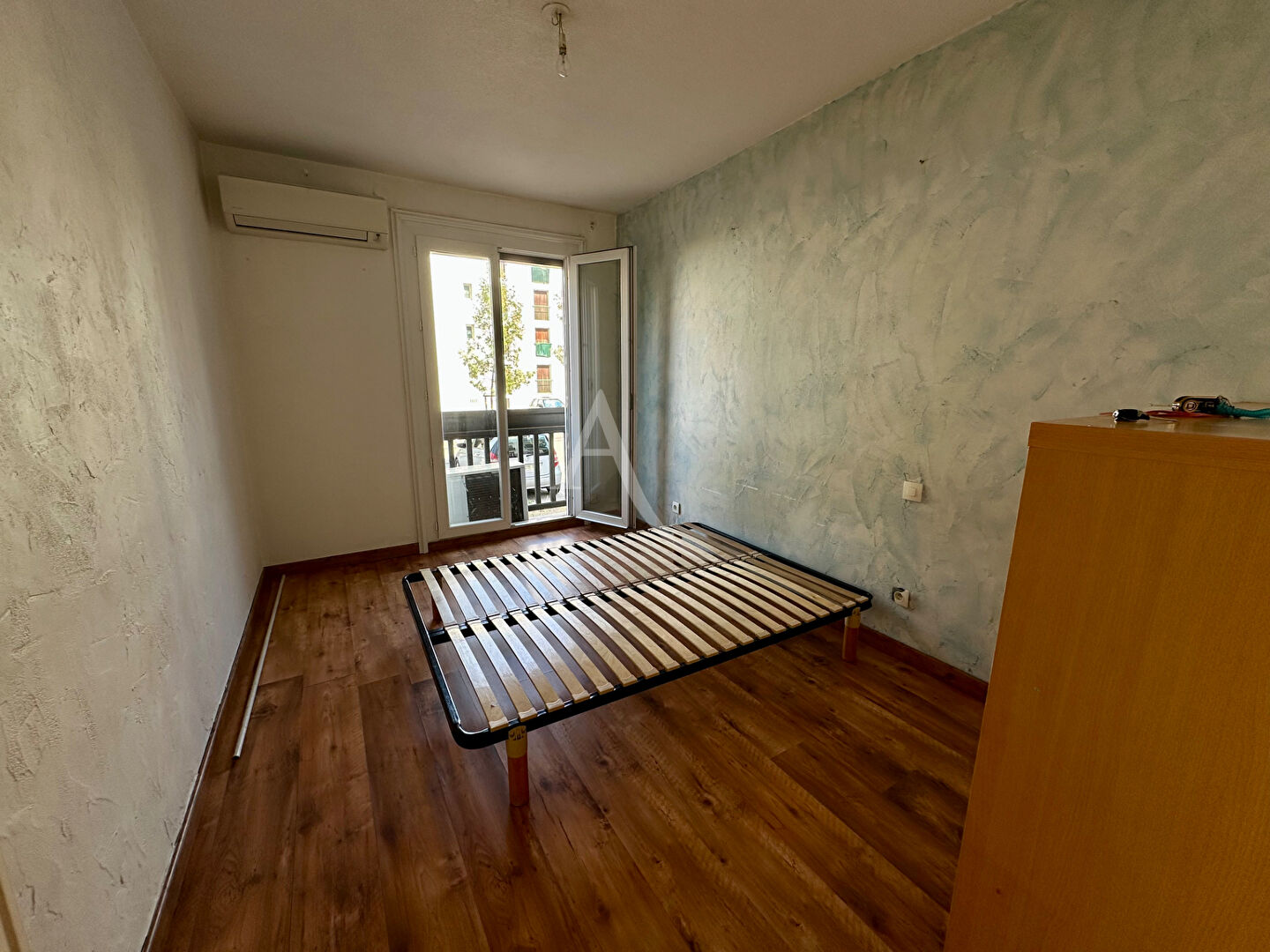 Photo Bel Appartement lumineux 3 pièce(s), balcon, cave sur palier secteur Vertefeuille / Moulin à vent image 6/6