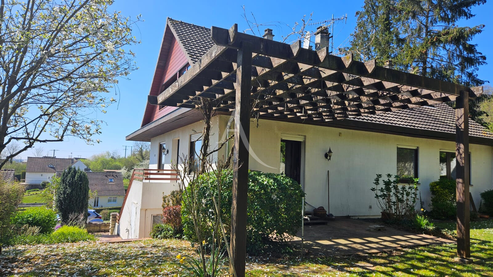 MAISON PRES DE SOISSONS