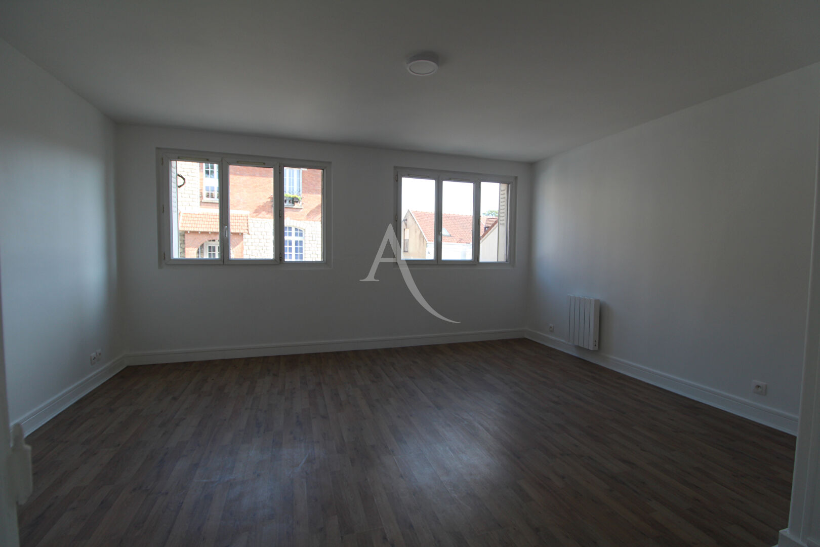 Appartement LA QUEUE EN BRIE 3 pièces