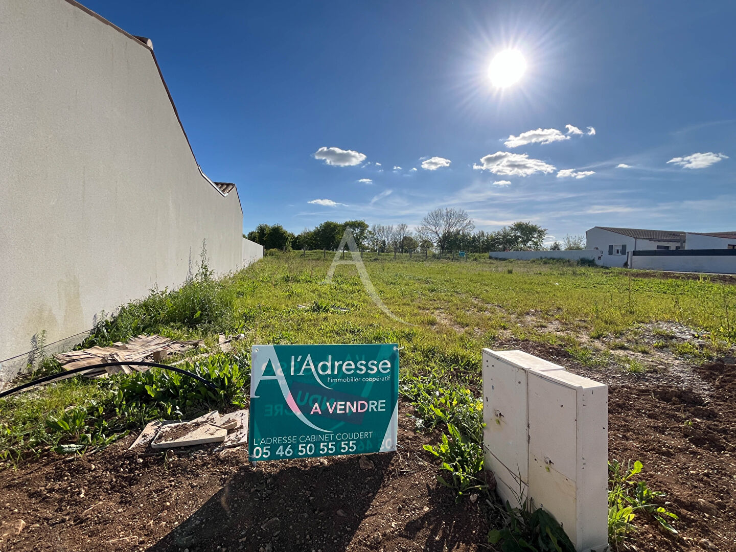 TERRAIN DOMPIERRE SUR MER